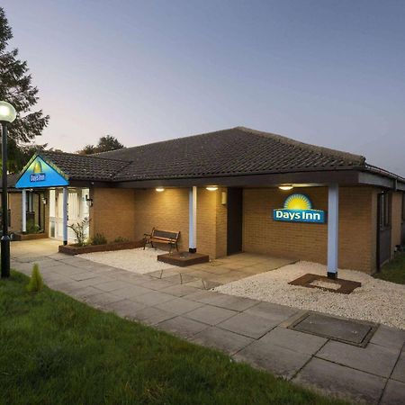 Days Inn Sutton Scotney North מראה חיצוני תמונה