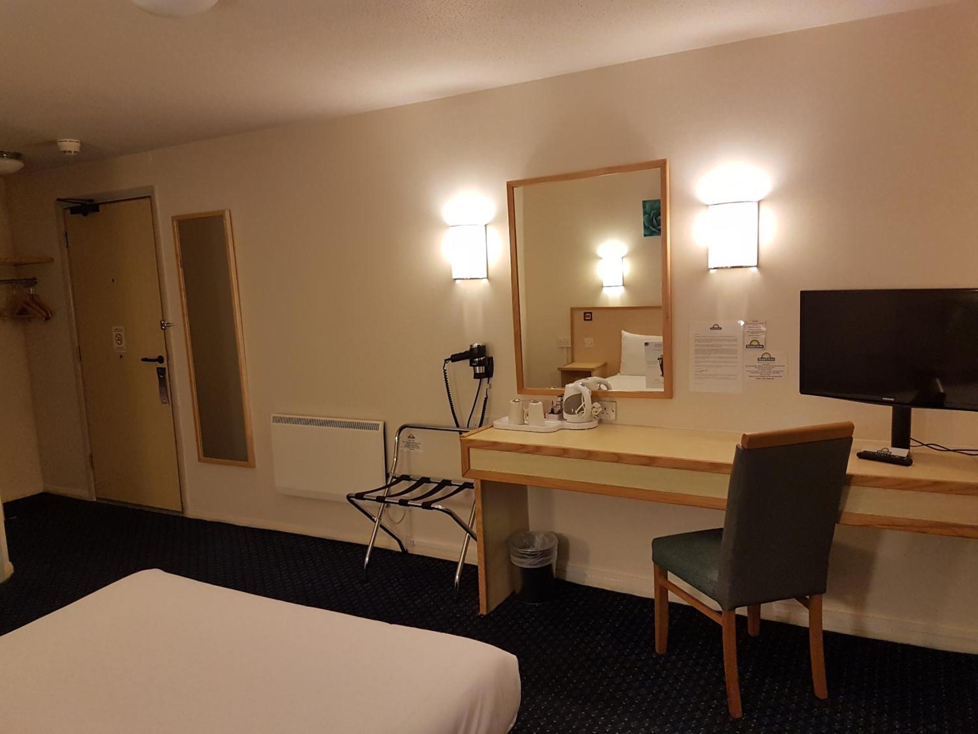 Days Inn Sutton Scotney North חדר תמונה
