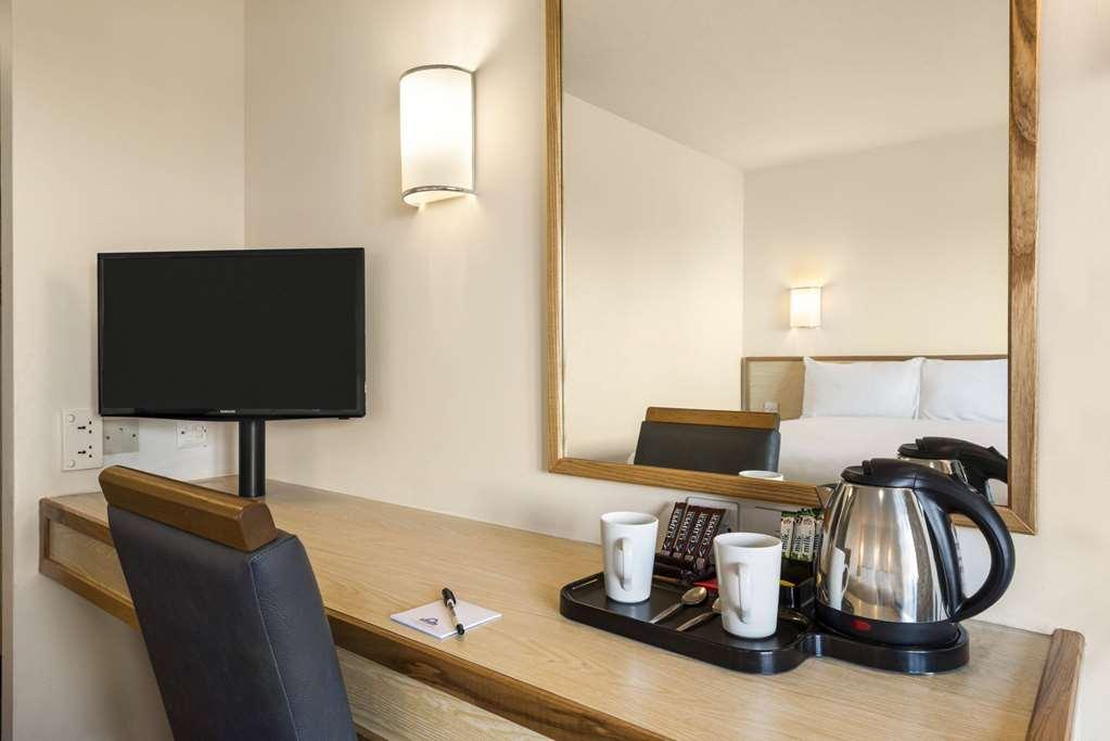Days Inn Sutton Scotney North חדר תמונה